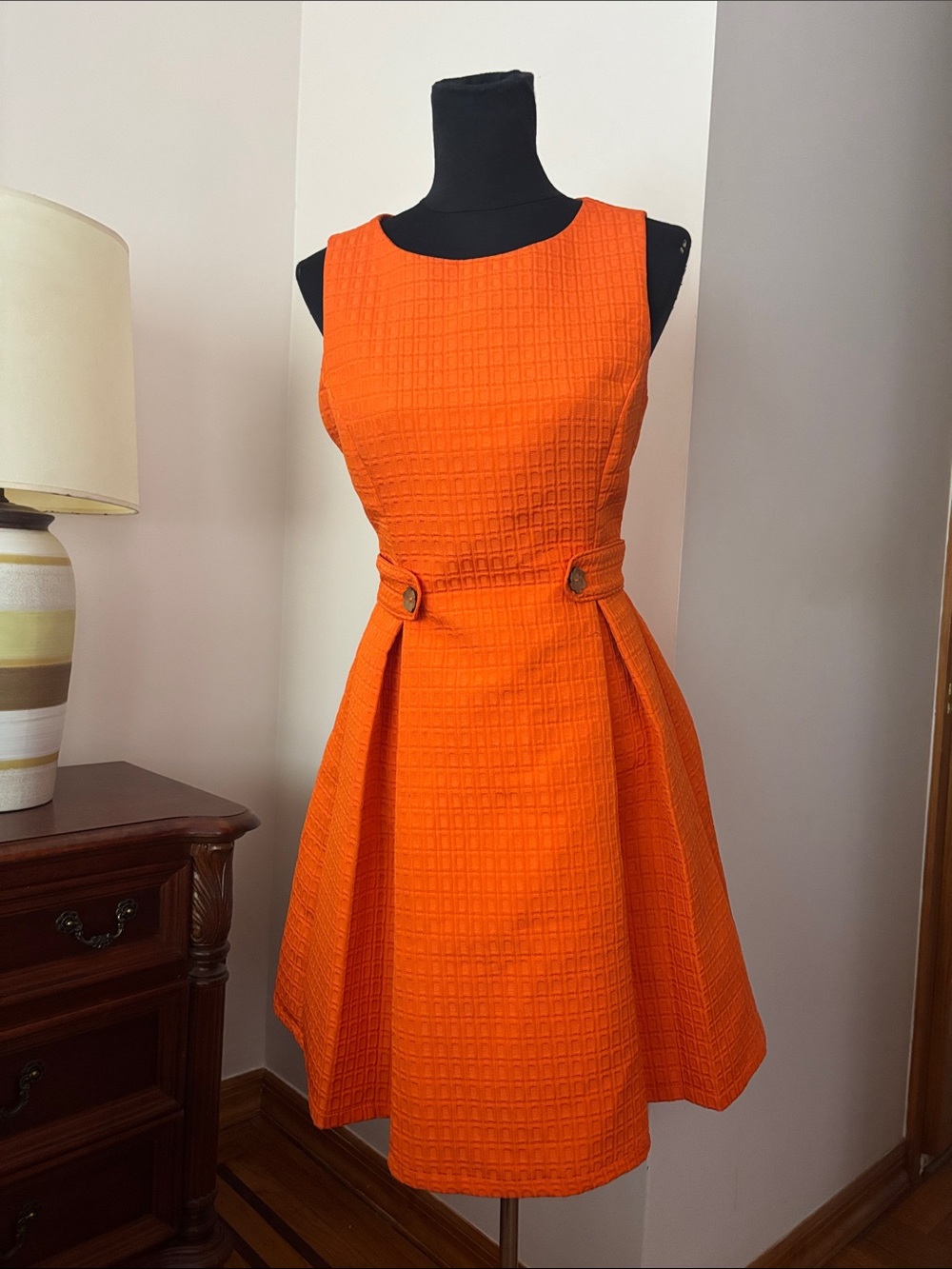 Classic Sleeveless Orange Fit-and-Flare Dress size M
